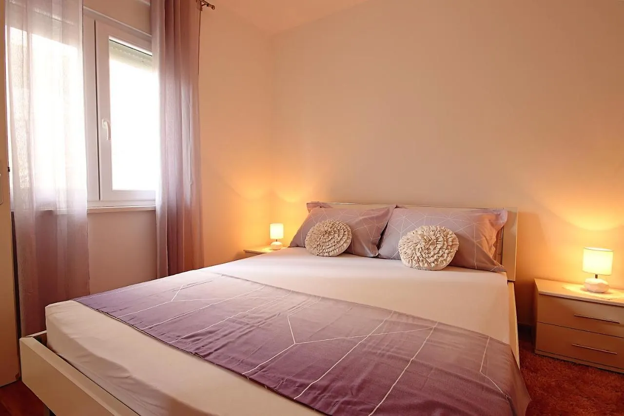 Apartment Apartman Slavko Seget Vranjica