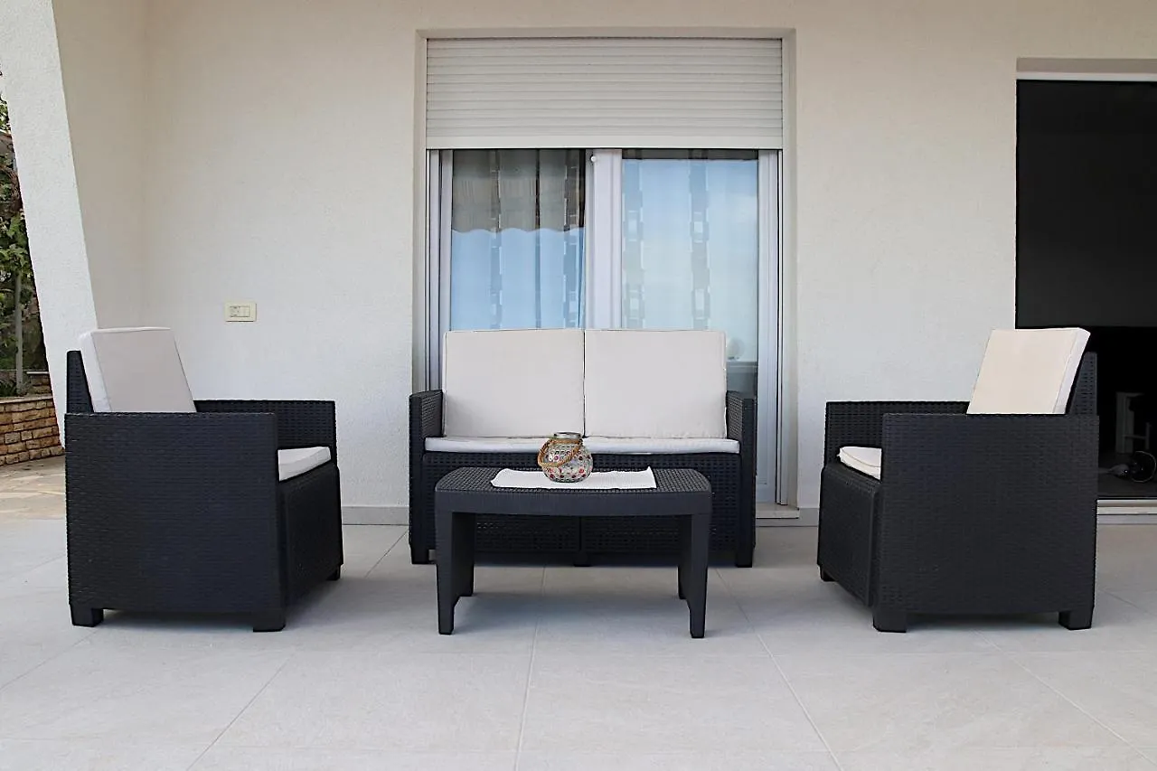 Apartment Apartman Slavko Seget Vranjica Croatia