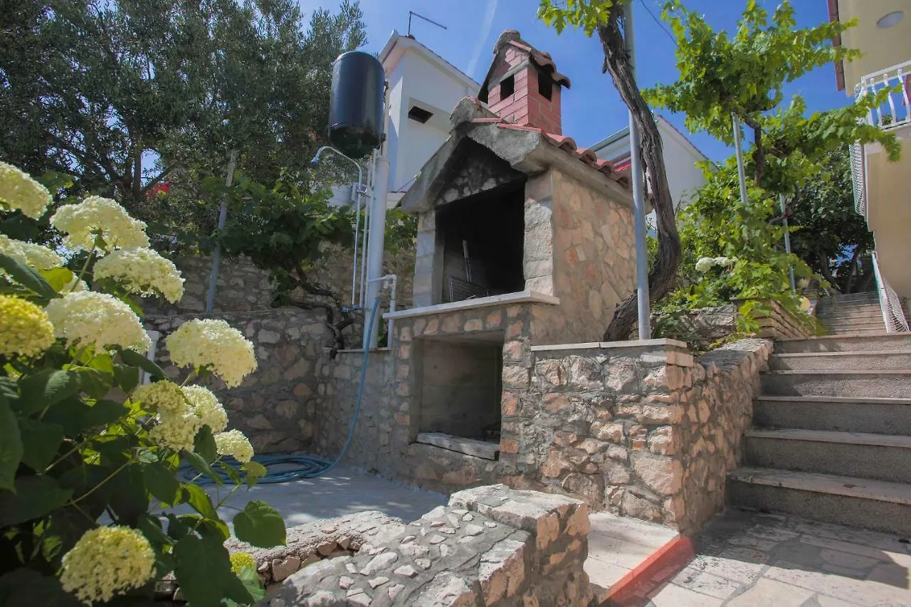 Apartment Apartman Slavko Seget Vranjica